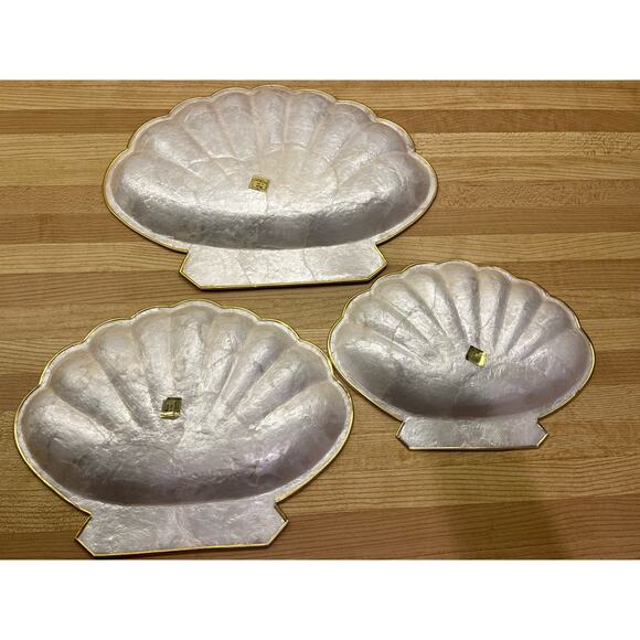 Vintage Set of 3 Capiz Shell Nesting Bowls Trinket Trays Gold Trim Pearlescent - Picture 6 of 8